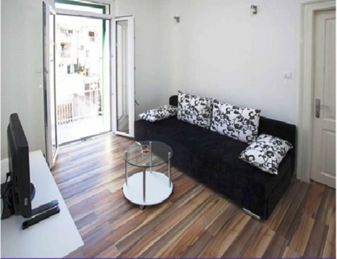 Apartment Central Old Town With Private Indoor Garage Parking Split Eksteriør bilde